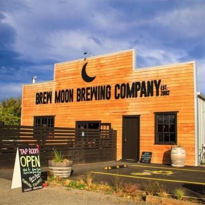 Brew Moon Garden Cafe & Brewery - image 1