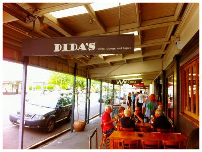 Dida's Wine Lounge & Tapas - image 1