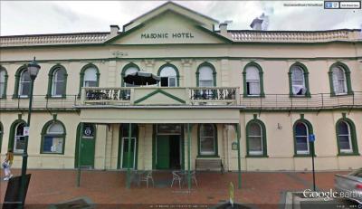 Masonic Hotel - image 1