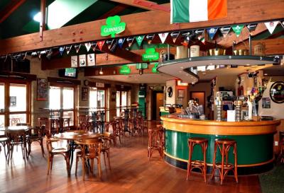 Paddy Barry's Irish Bar - image 2
