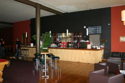 The Poolhouse Cafe & Bar - image 2