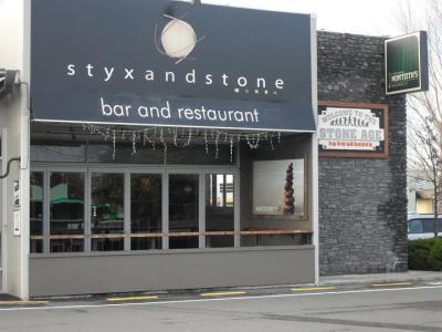 Styx and Stone Bar & Restaurant - image 2
