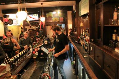 Vultures' Lane - Craft Beer Bar - image 2