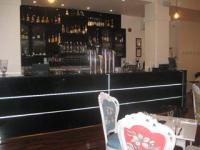Capri Bar & Eatery - image 1