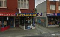 Tipplers Bar & Cafe - image 1